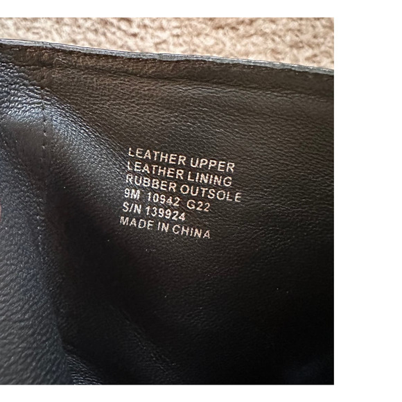 TORY BURCH BLACK LEATHER EXPEDITION ZIP UP BOOTS EUC; SIZE 9M - Picture 4 of 6